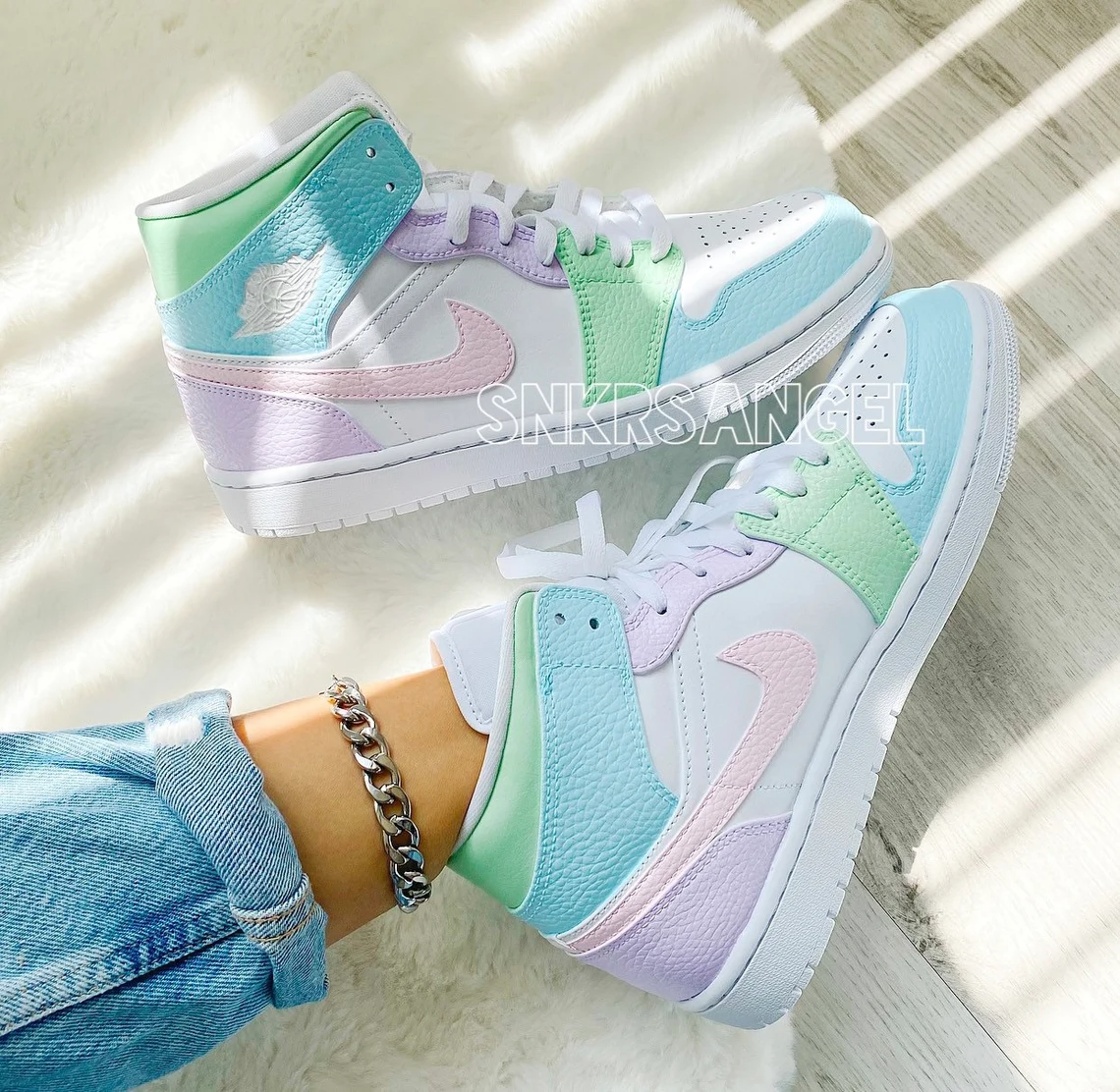 "Custom Air Jordan 1 Mid - Nike Women’s sneaker - Bubble Gum "